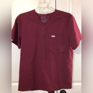 FIGS Men's one pocket scrub top